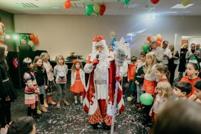 Nikolaus in Hannover überrascht über 60 Kinder