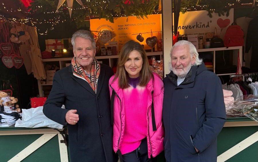 Hannoverkind auf dem Roncalli Weihnachtsmarkt in Hannover